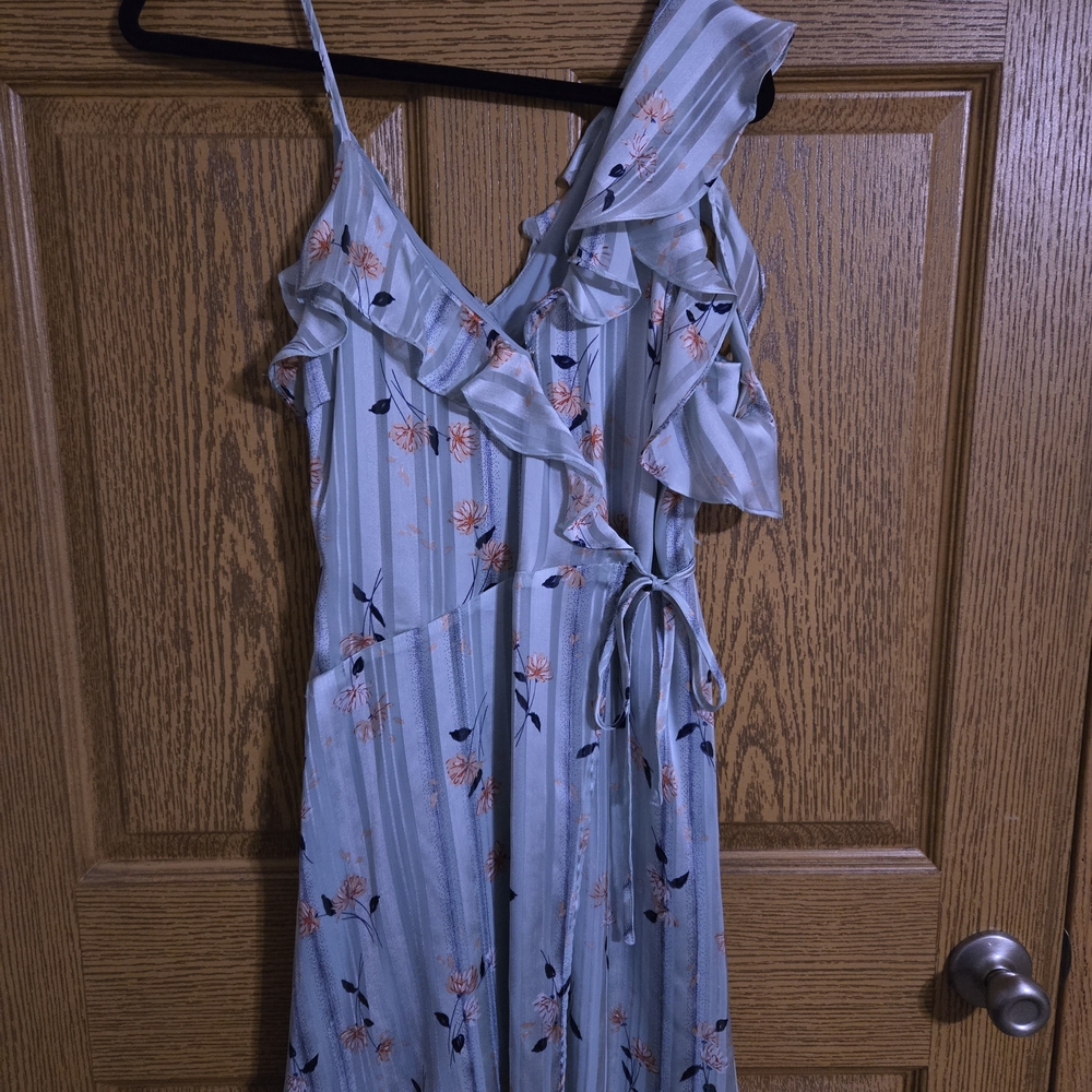 NWT ASTR Light Blue Floral One Shoulder Wrap Dress. Size L